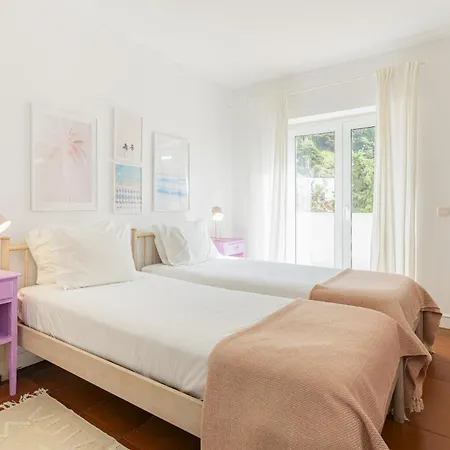 Villa Coastal Charm Chalet Colares