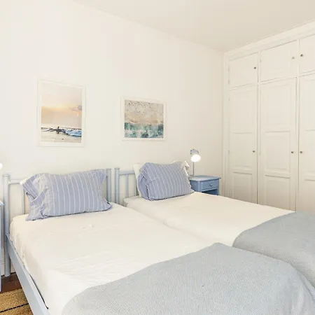 Villa Coastal Charm Chalet *