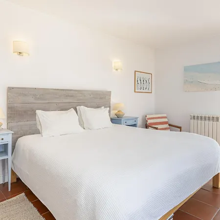 Villa Coastal Charm Chalet
