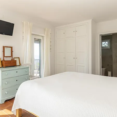 Coastal Charm Chalet * Colares
