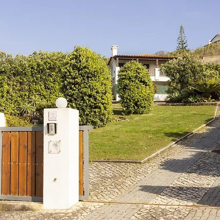 Villa Coastal Charm Chalet *