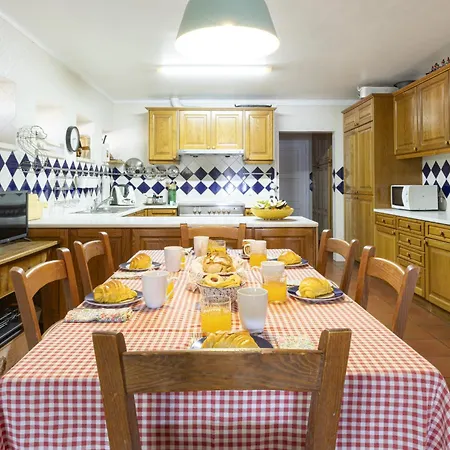 Villa Coastal Charm *